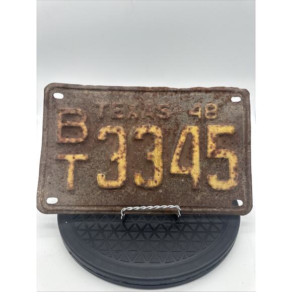 Vintage 1948 Texas License Plate BT
